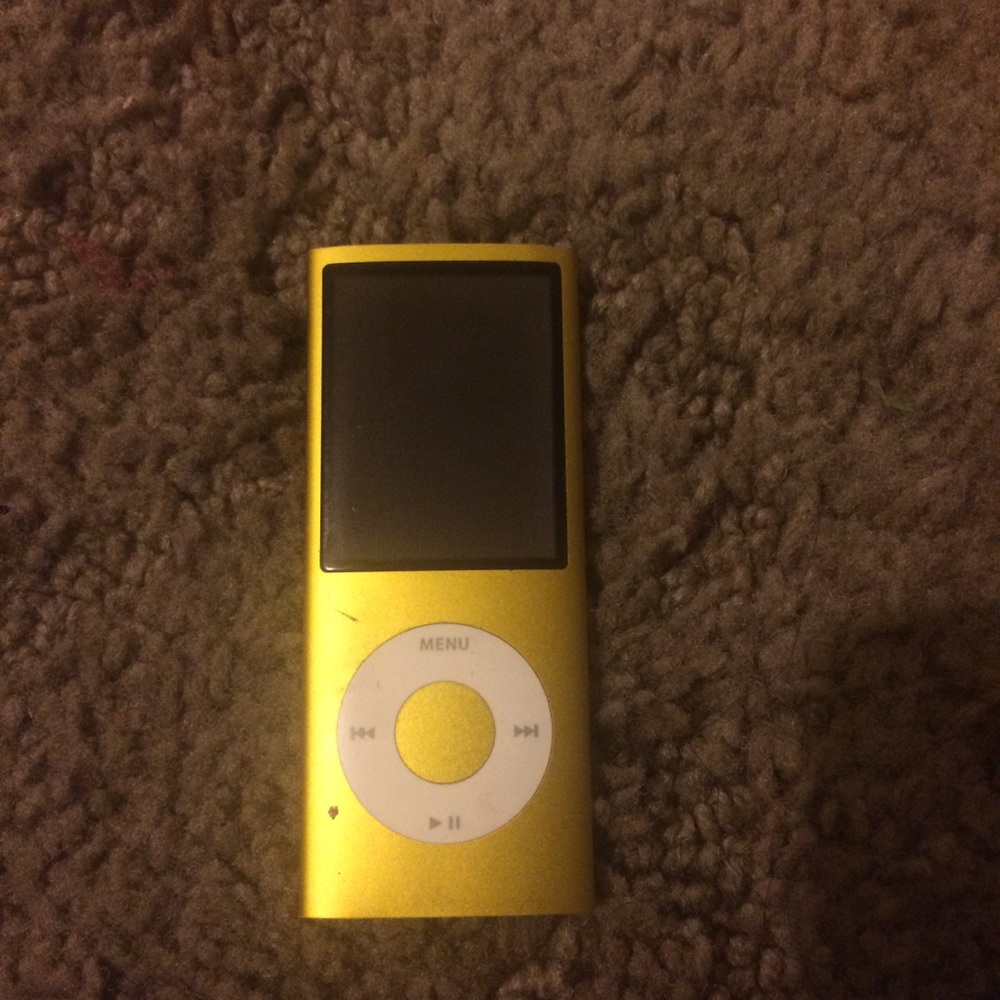 A golden iPod